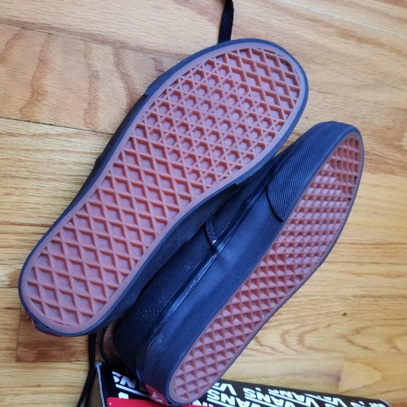 Vans - Picture 3 of 3